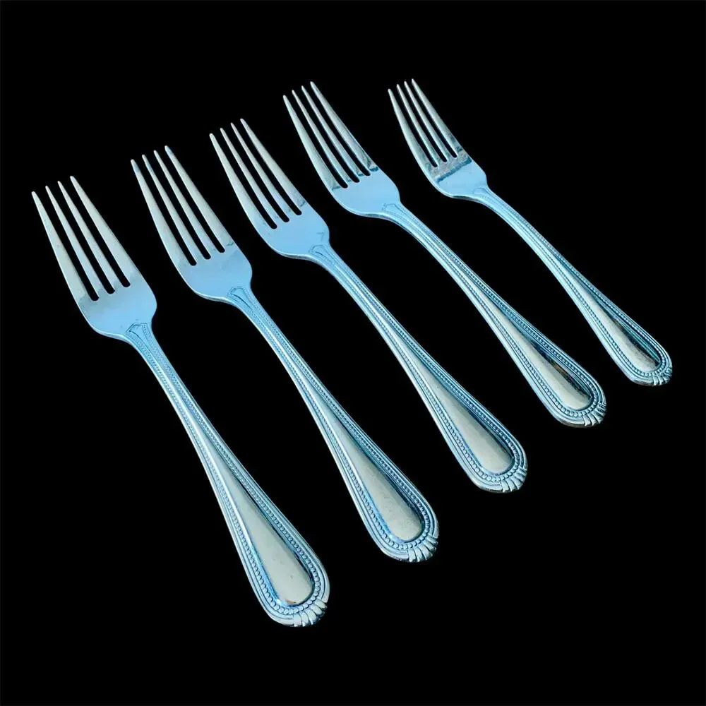 Oneida COUNTESS Dinner Fork Lot 4 Forks & 1 Salad Fork Stainless